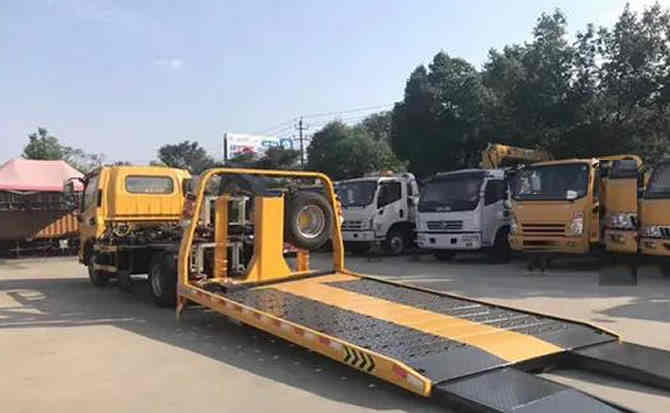 拜泉汽车中途维修案例